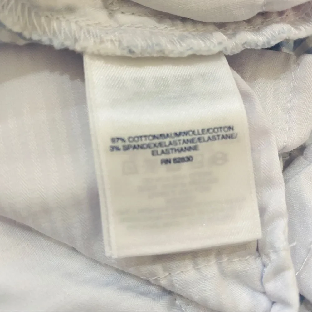 Land’s End Light Blue White Stripe Seersucker Mid Rise Bermuda Shorts Sz 10